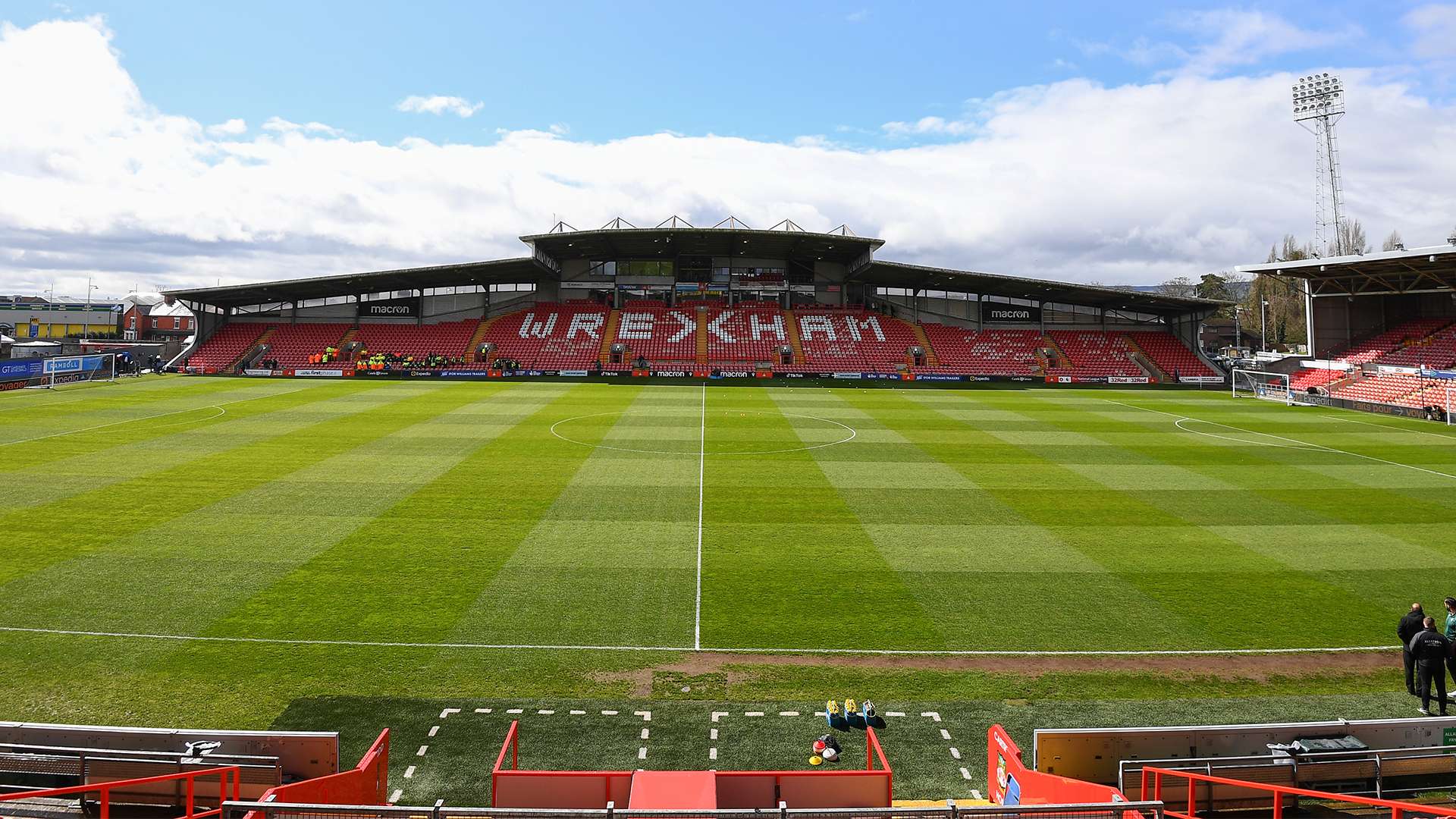 色表现与他 色表现与他