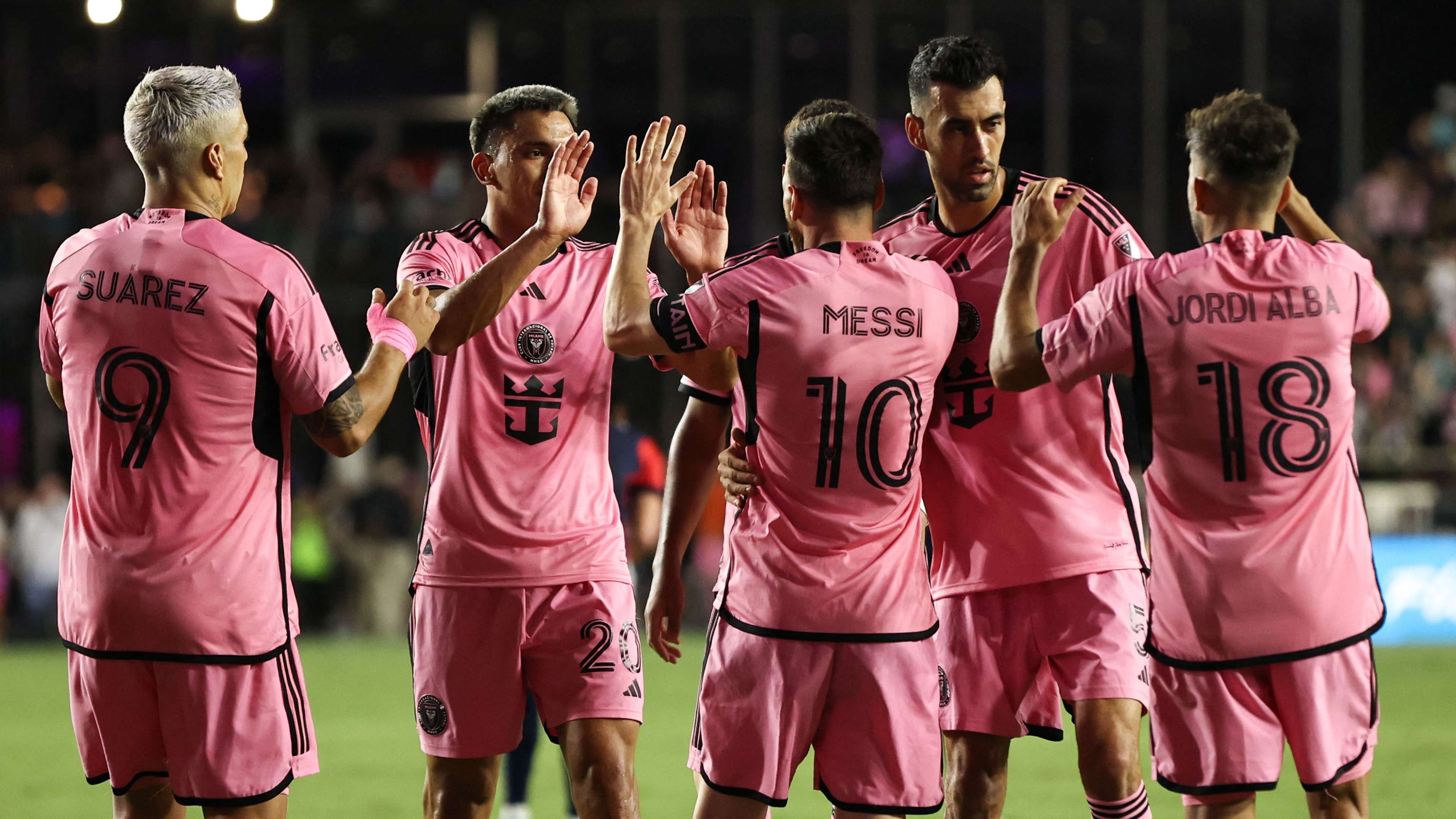 中場安排了 中場安排了