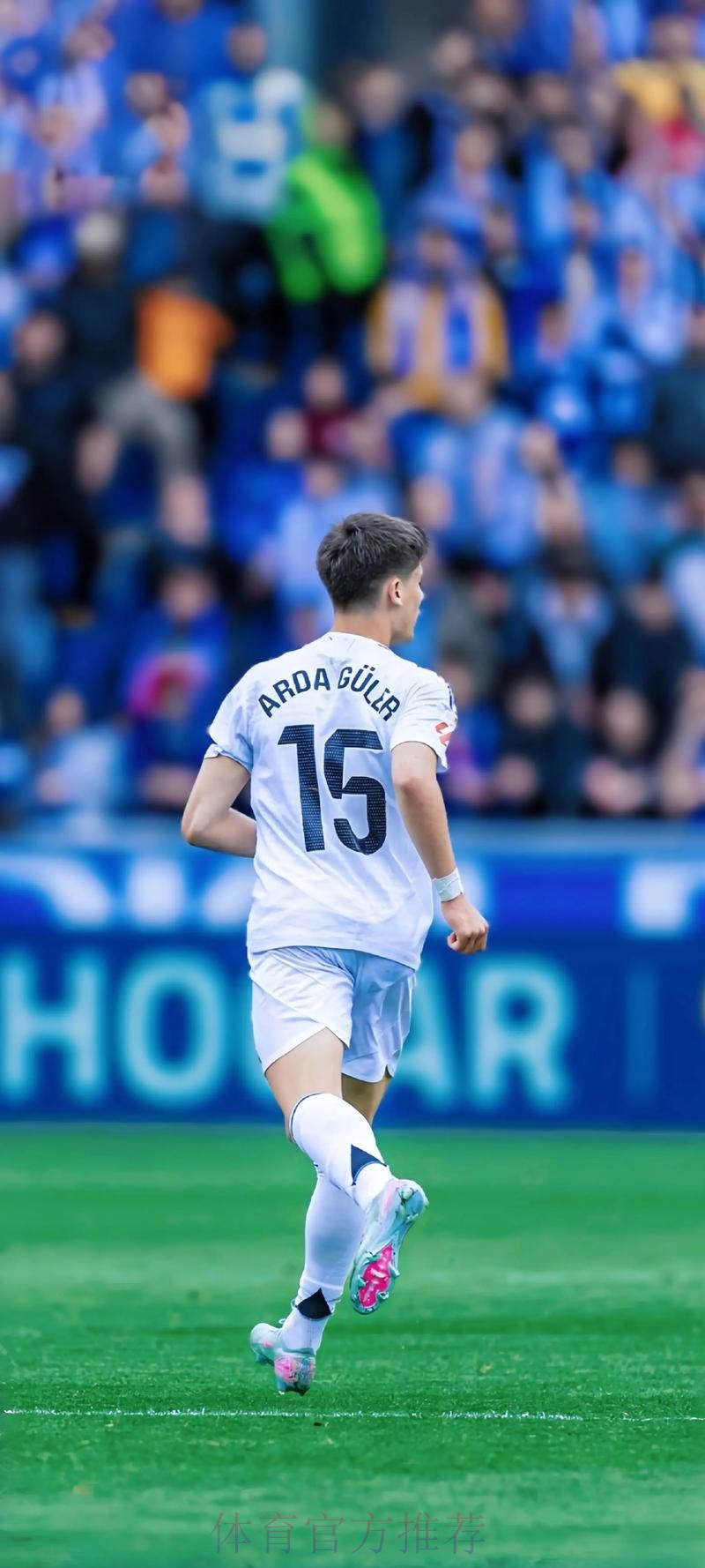 西媒:卡马文加不喜欢踢左后卫 皇马高层也不喜欢 西媒:卡马文加不喜欢踢左后卫 皇马高层也不喜欢